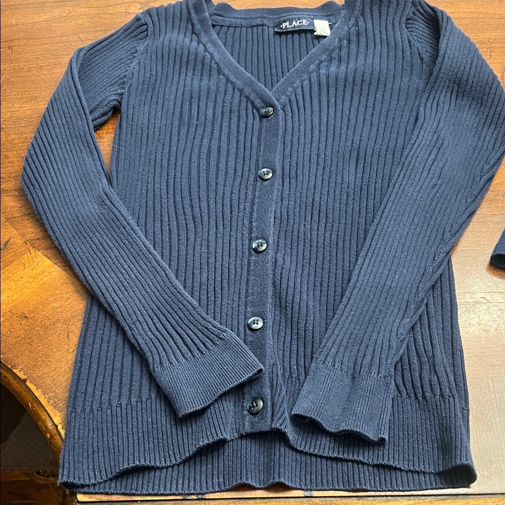 Girls uniform bundle - Picture 2 of 6